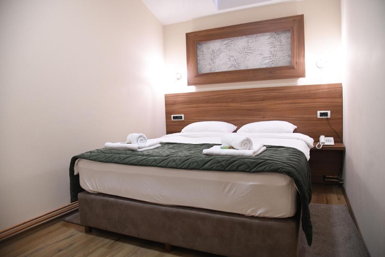 Hotel Garden Novi Sad Extérieur photo