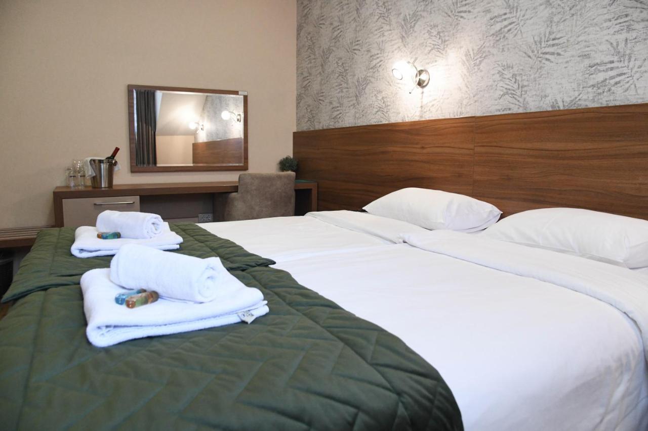 Hotel Garden Novi Sad Extérieur photo