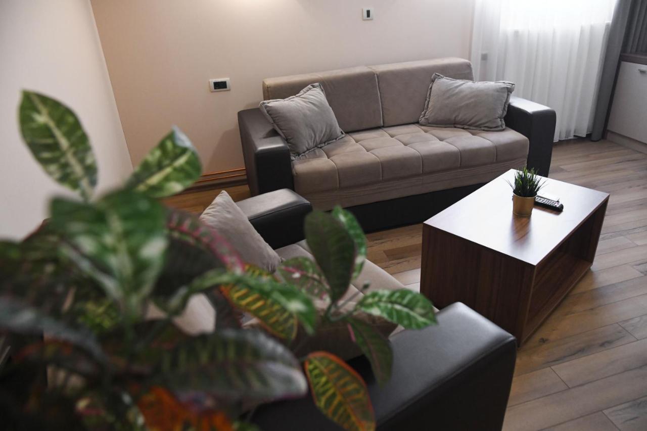 Hotel Garden Novi Sad Extérieur photo