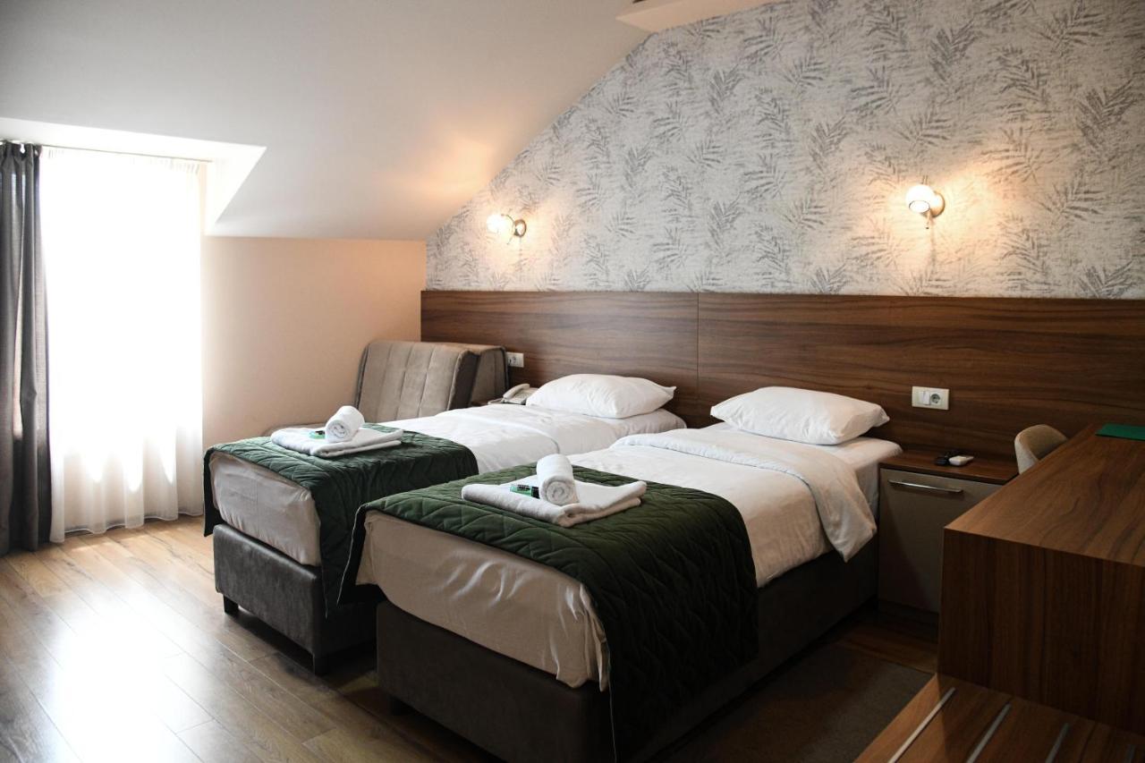 Hotel Garden Novi Sad Extérieur photo